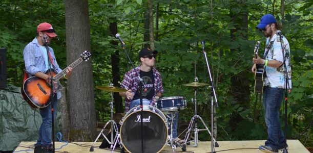 Day Stage Performers